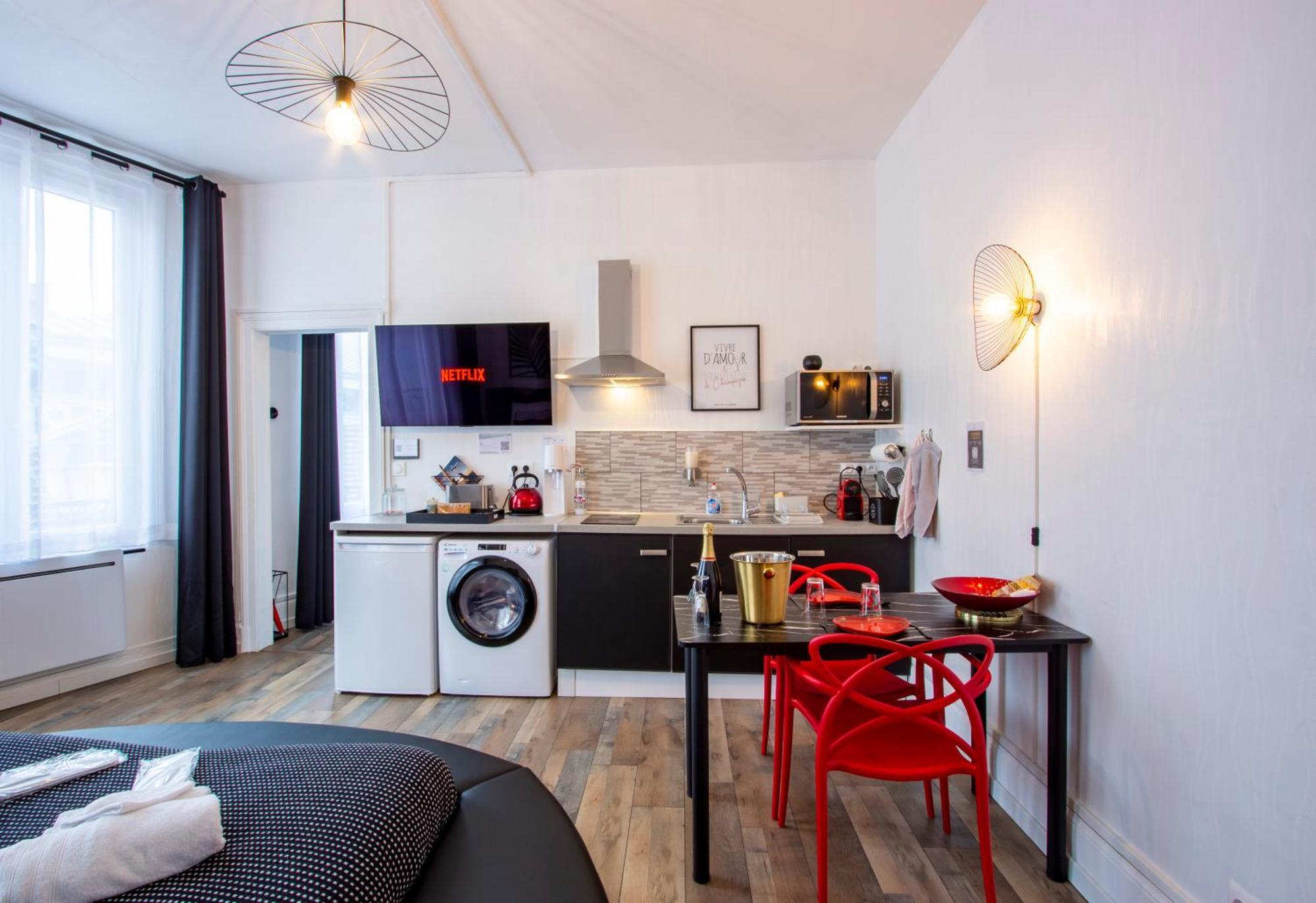 L'Hyper Centre - Netflix & Wifi - Literie Haut De Gamme - Check-In 24H24 - Goodmarning Châlons-en-Champagne Eksteriør bilde